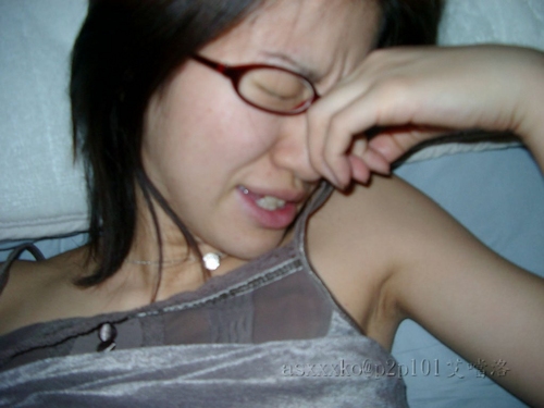 美巨乳なメガネ美女をハメ撮りした画像