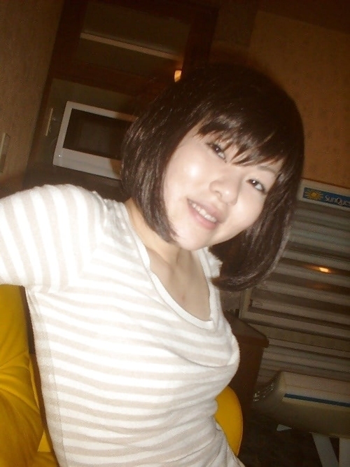 ピアノ美人教師の生徒父親との不倫セックス流出画像