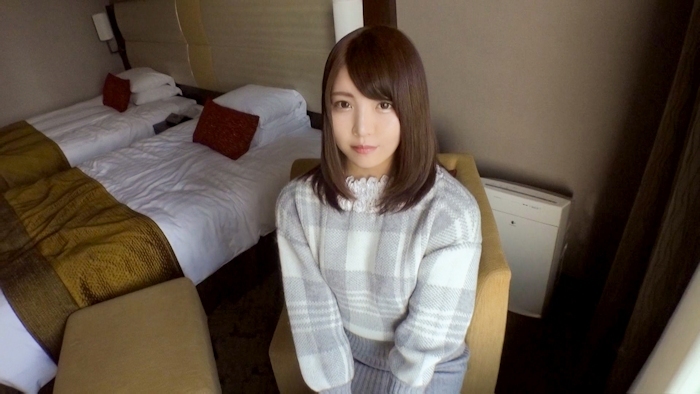 お椀型おっぱいなアイドル系美少女のハメ撮りセックス