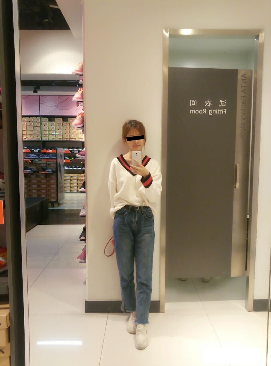 カップルで旅行中に撮ったカワイイ彼女のヌード画像が流出！？